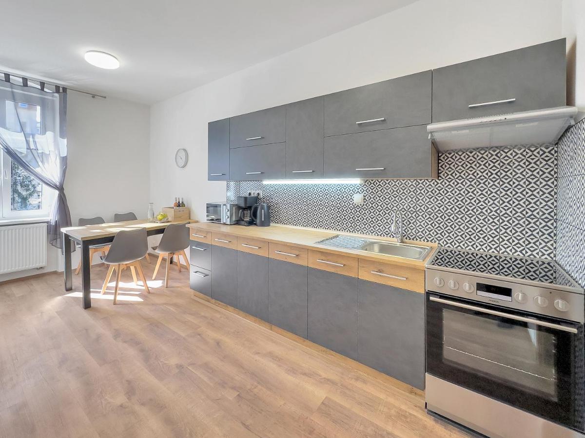 Apartment Lukas 2 كارلوفي فاري المظهر الخارجي الصورة