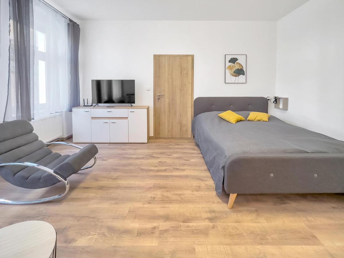 Apartment Lukas 2 كارلوفي فاري المظهر الخارجي الصورة